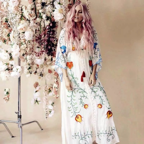 5 Star ⭐️ Favorite Boho Embroidered Hearts Magic Kimono Long Maxi Gown Dress - Picture 1 of 16